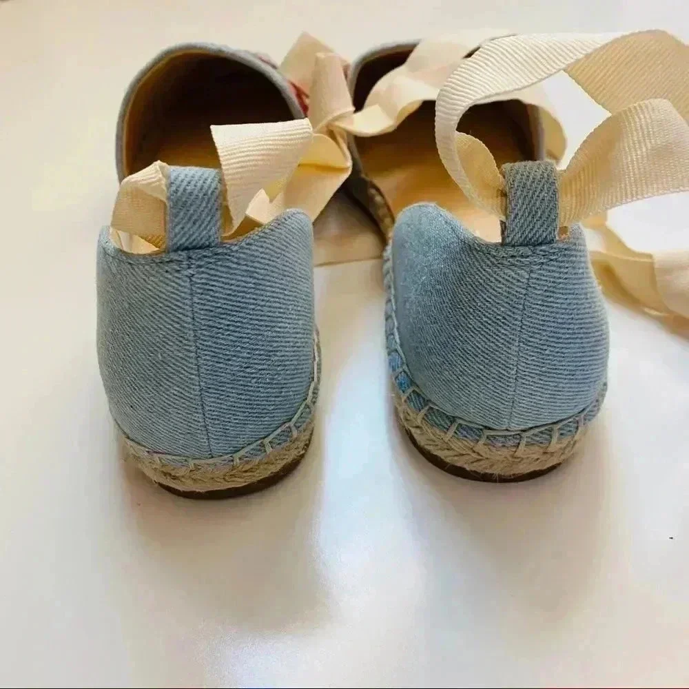 NWOT Jessica Simpson Fippo Floral Espadrilles